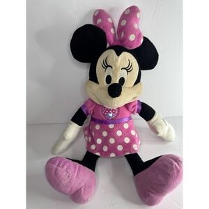 Disney Fun Minnie Mouse Boutique Classic Vintage Pink Plush Singing/Talking Doll